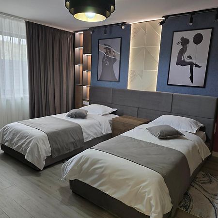 Monarc Boutique Aparthotel - Self Check-In Visan Exterior photo