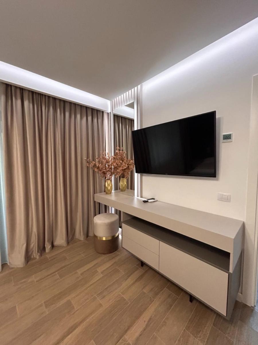 Monarc Boutique Aparthotel - Self Check-In Visan Exterior photo