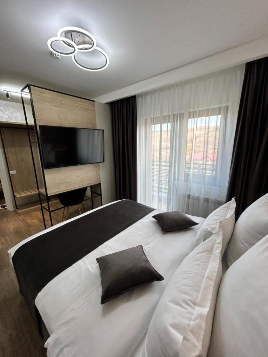 Monarc Boutique Aparthotel - Self Check-In Visan Exterior photo