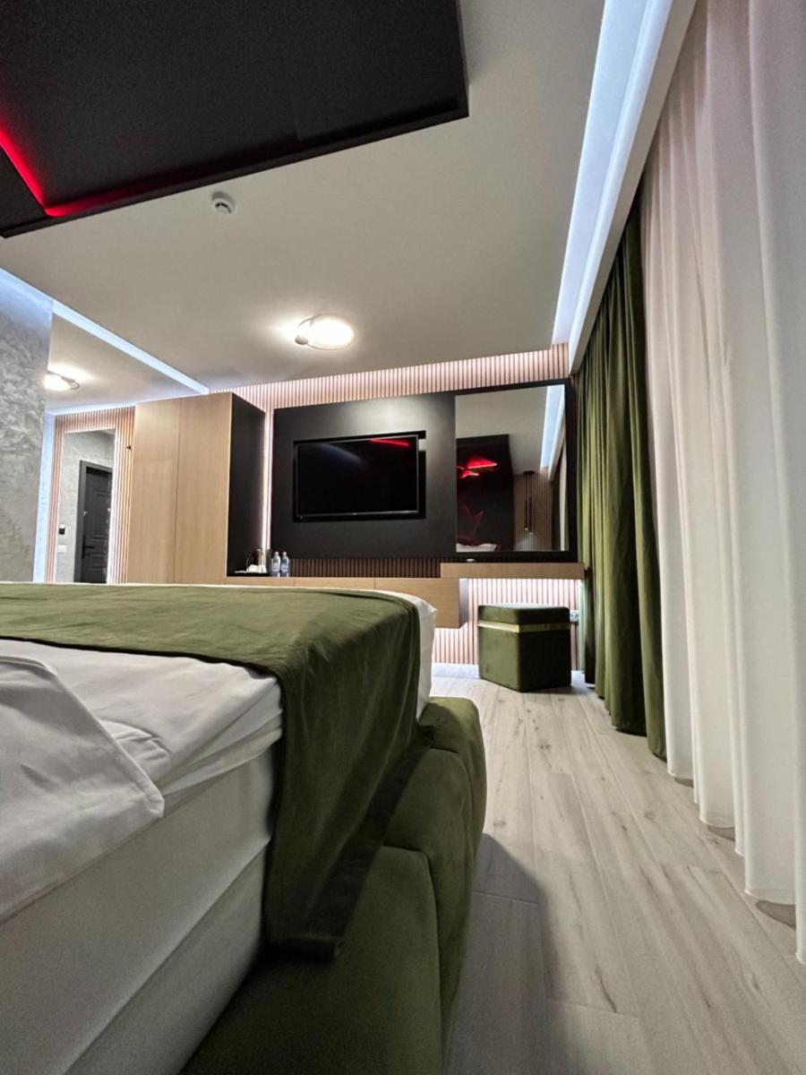 Monarc Boutique Aparthotel - Self Check-In Visan Exterior photo