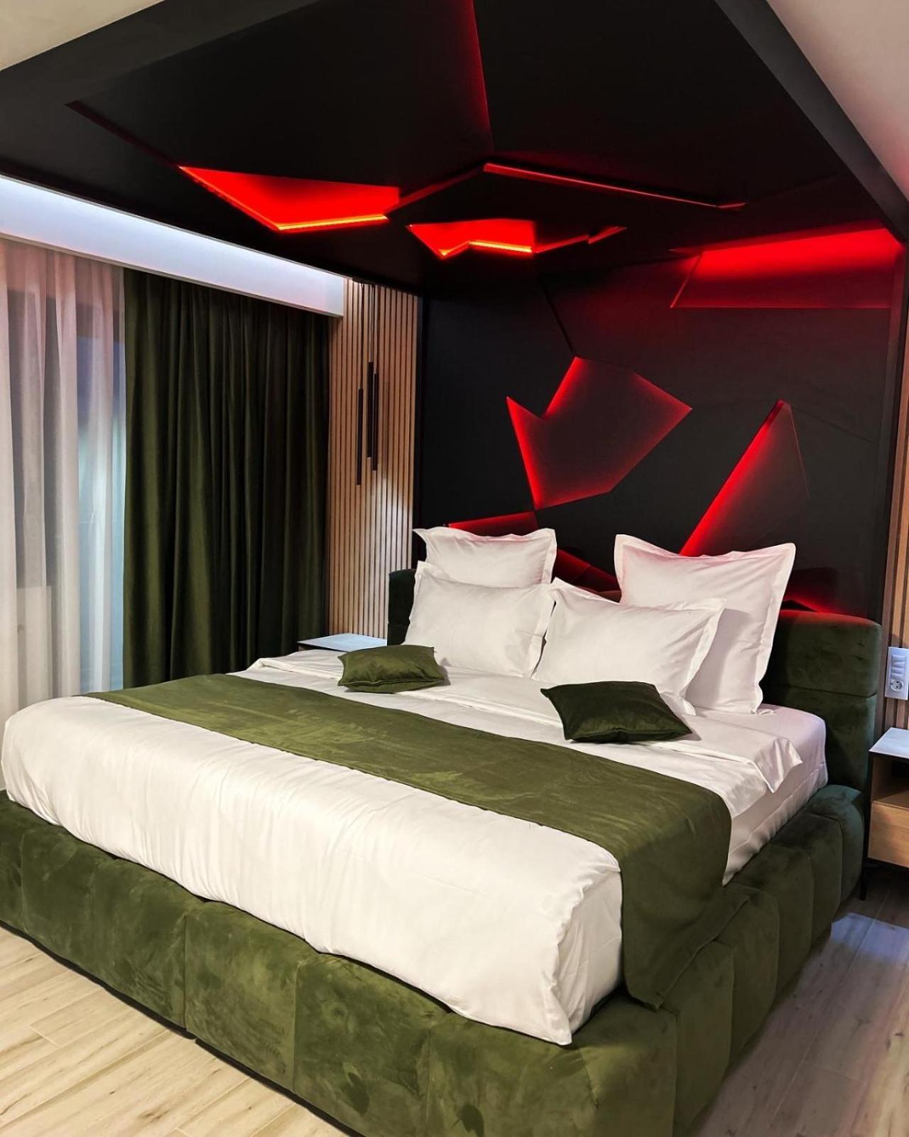 Monarc Boutique Aparthotel - Self Check-In Visan Exterior photo