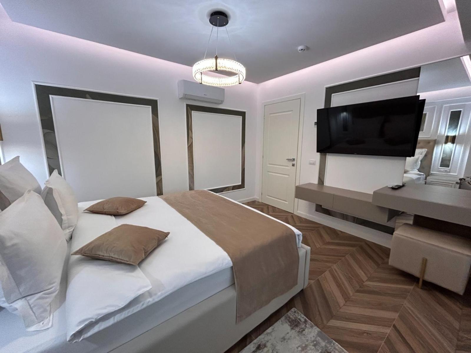 Monarc Boutique Aparthotel - Self Check-In Visan Exterior photo